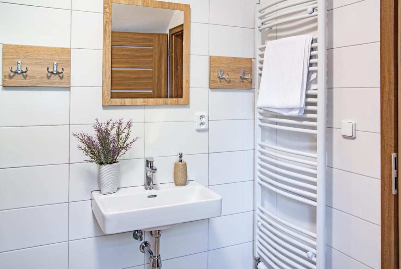Apartmany Kurojedy Bor Екстериор снимка