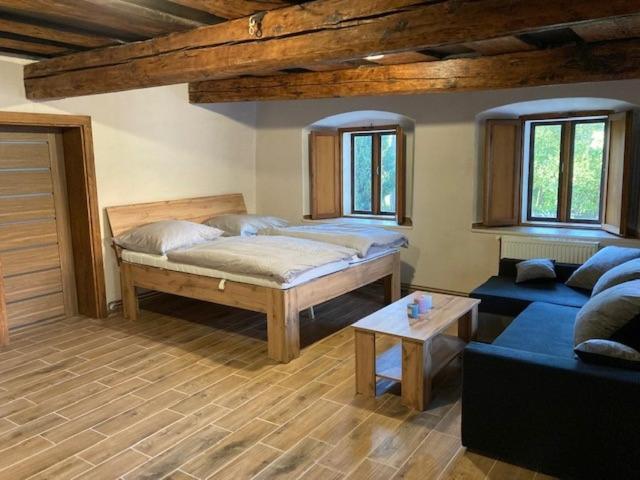 Apartmany Kurojedy Bor Екстериор снимка